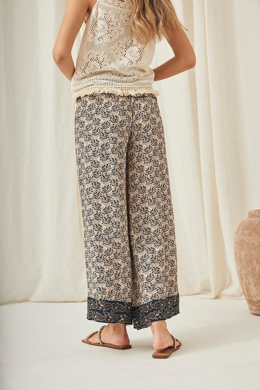 FLORAL LOOSE TROUSERS 3
