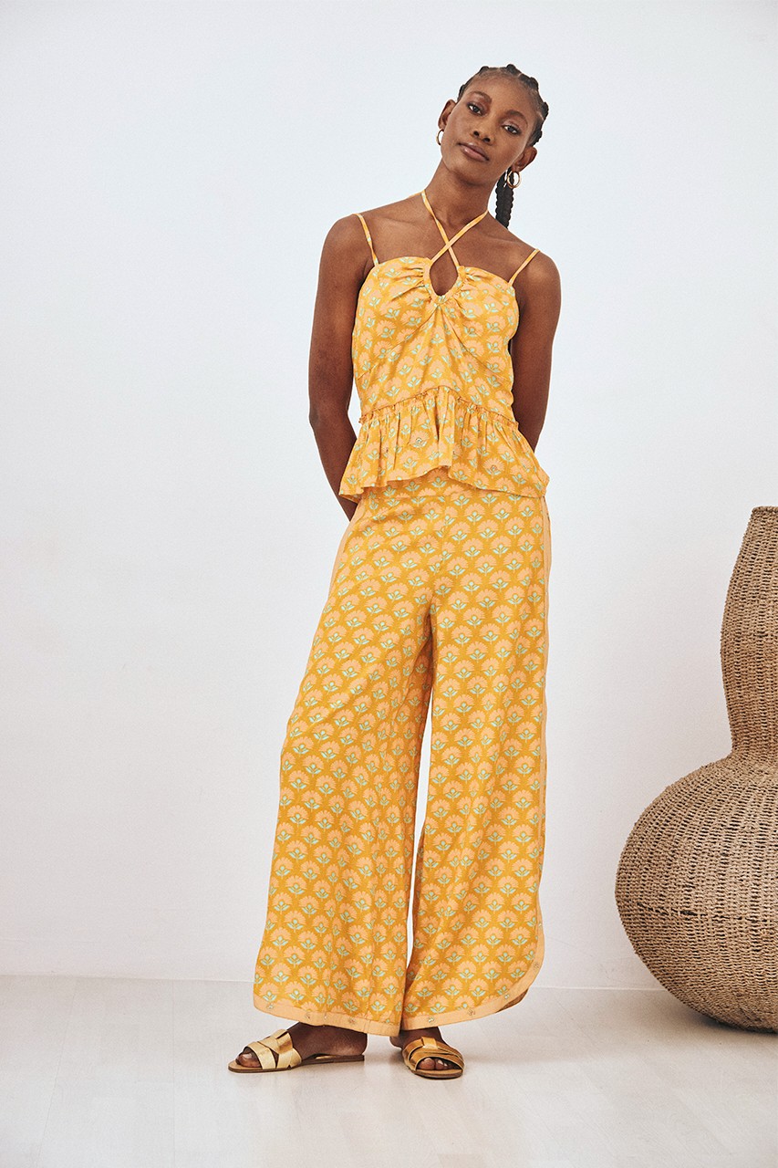 FLOWERS PRINTED PANTS
