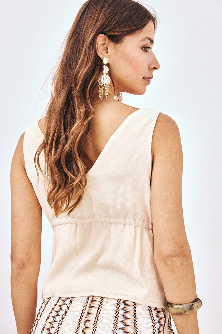 EMBROIDERED MOTIFS TOP 3