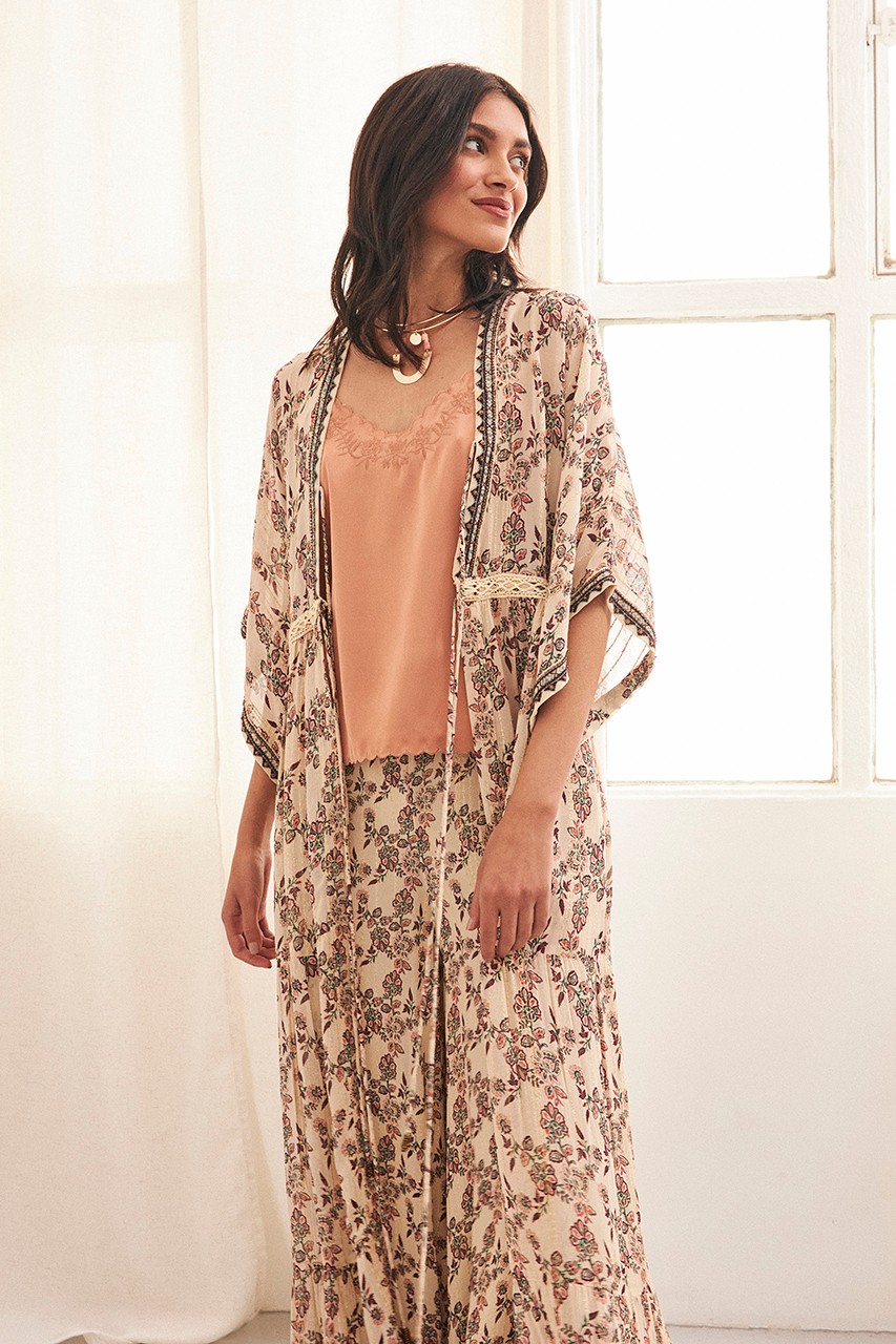 LONG ROMANTIC 3/4 SLEEVE KIMONO