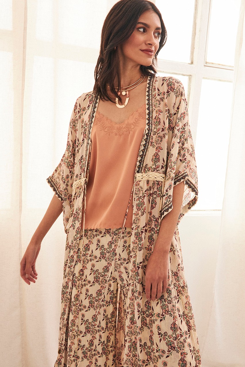 LONG ROMANTIC 3/4 SLEEVE KIMONO