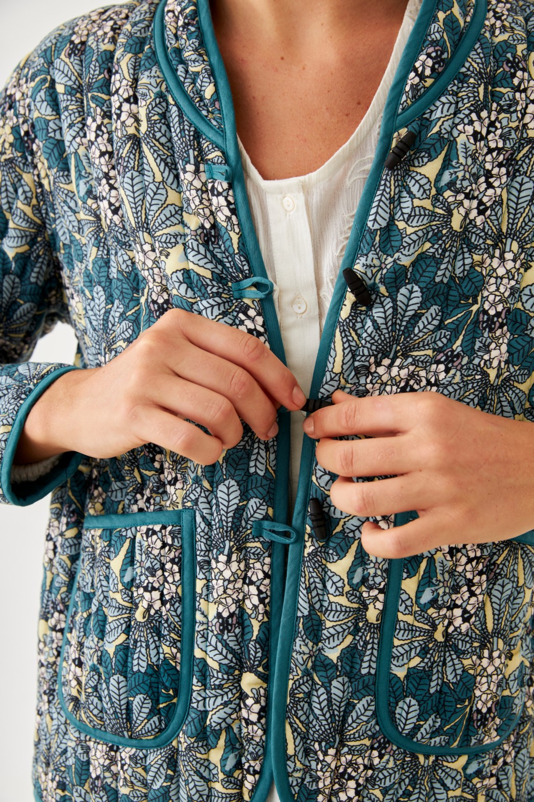 BOTANICAL PRINT QUILTED JACKET 3