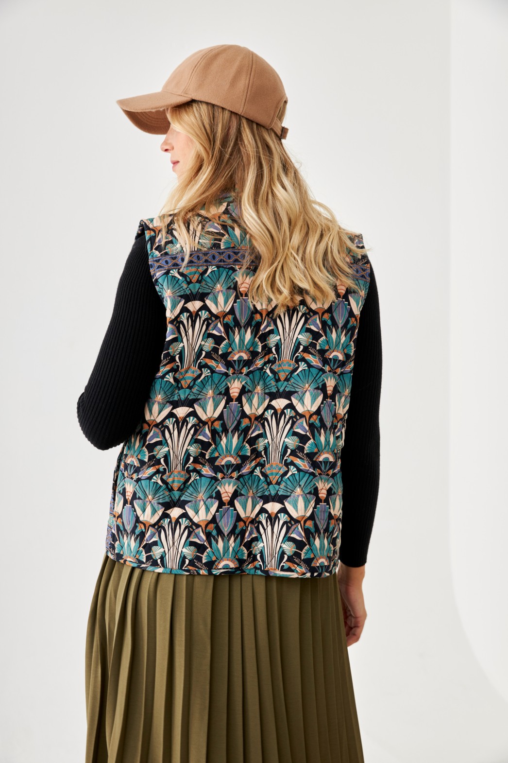 PRINTED QUILTED RAYON VEST 2