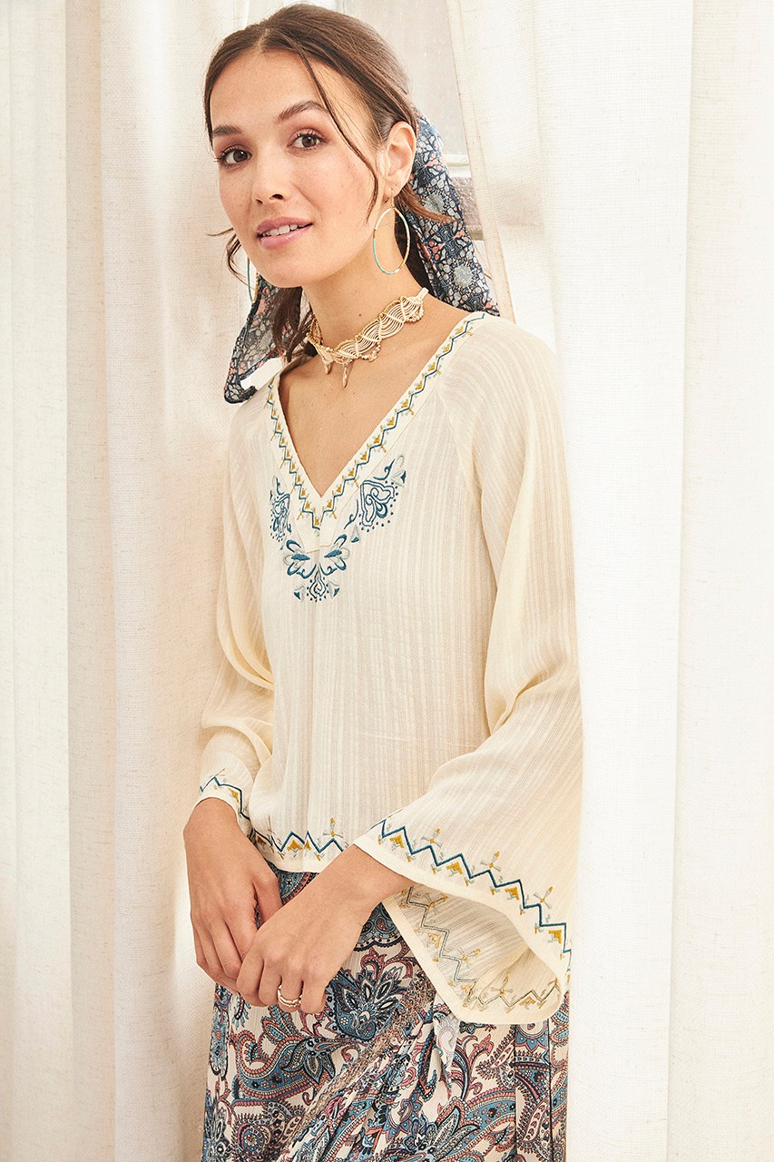 ETHNIC EMBROIDERY BLOUSE