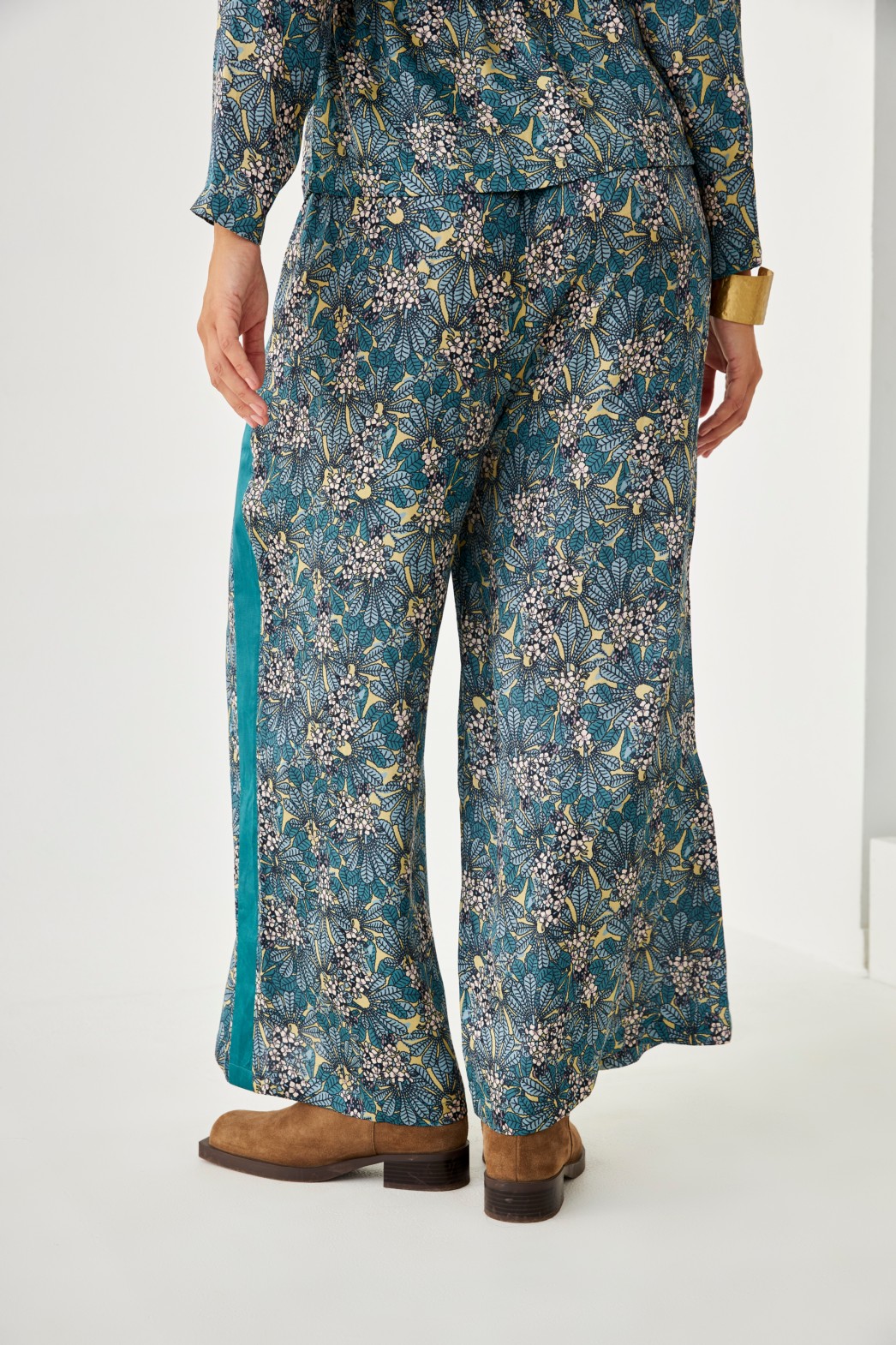 PANTALÓN ESTAMPADO BOTÁNICO