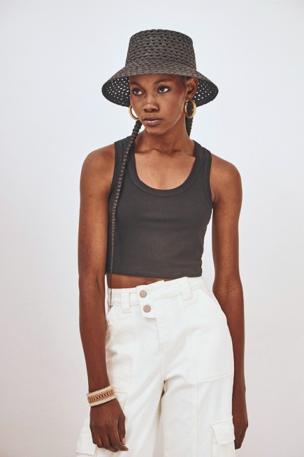 BLACK BASIC TANK TOP