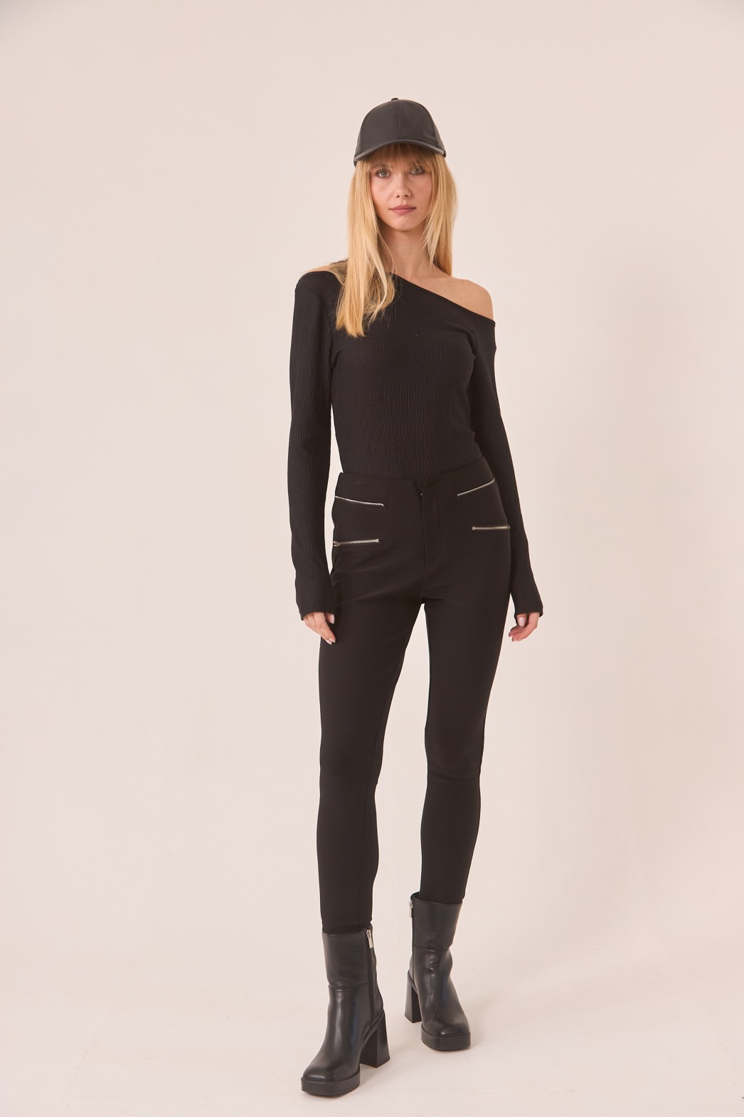 PANTALÓN SKINNY CREMALLERAS
