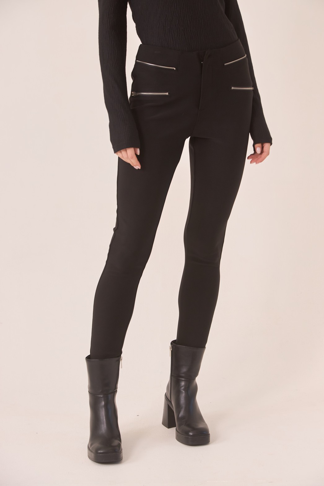 PANTALÓN SKINNY CREMALLERAS 1