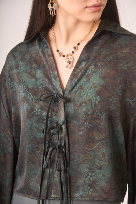 BLUSA CORTA LAZOS