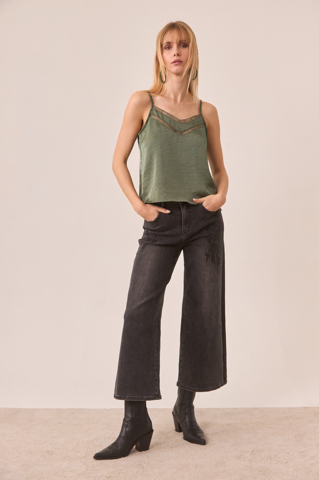 TOP LENCERO SATINADO VERDE