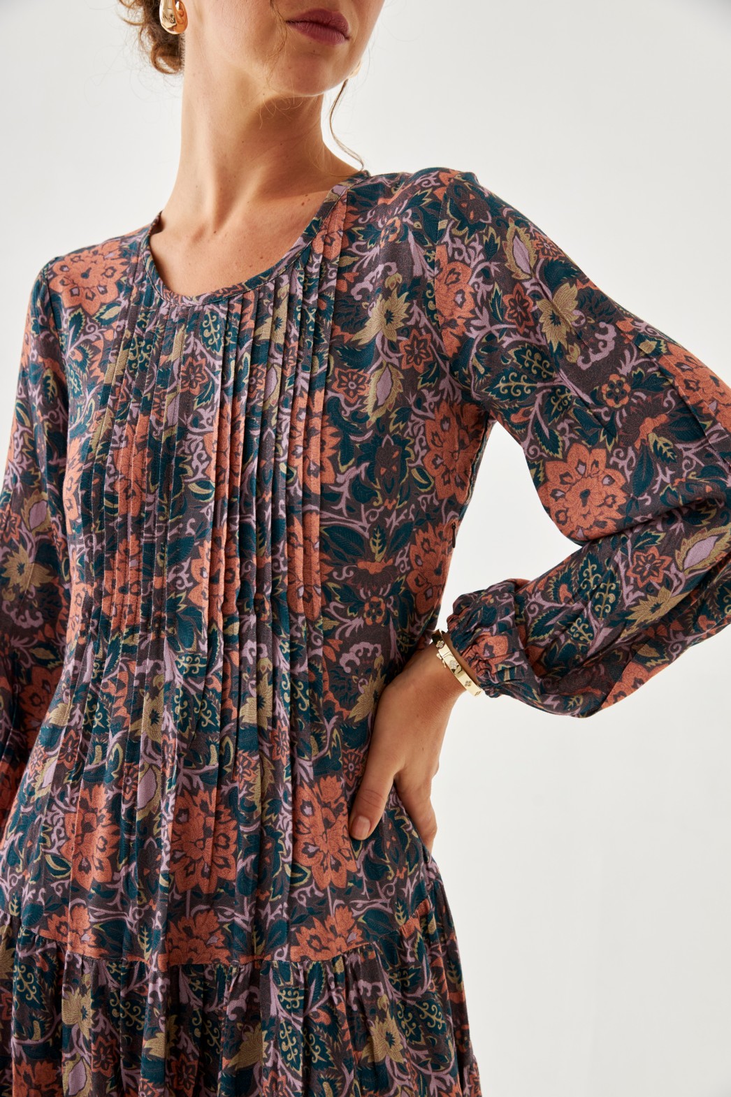 VESTIDO CORTO PLISADO FLORES