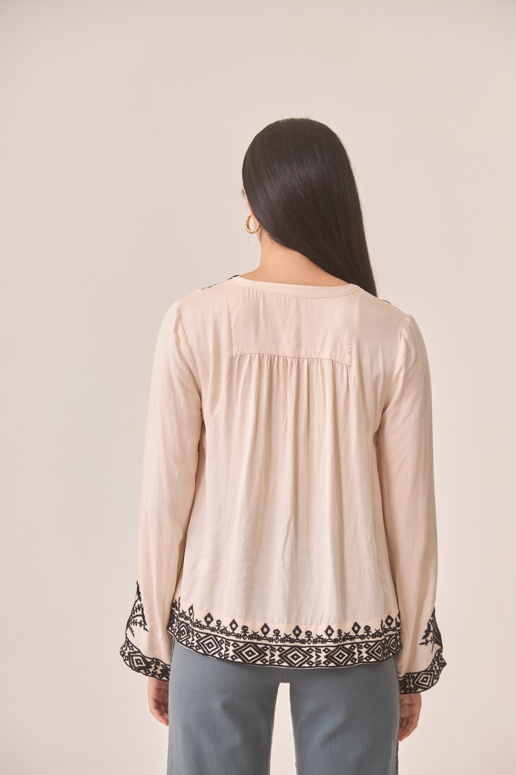 MODAL BLOUSE WITH EMBROIDERY 2