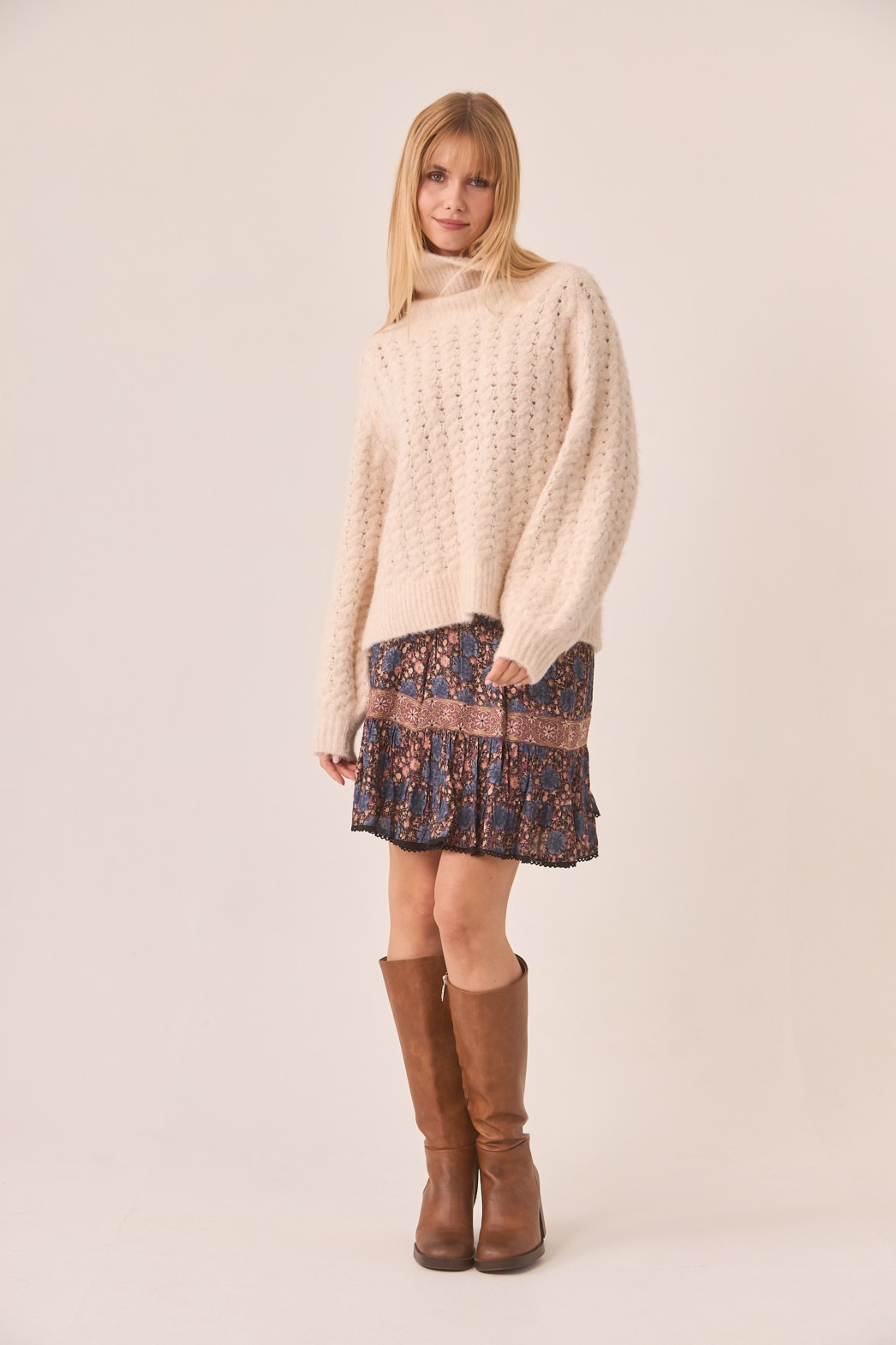 FLOWERS SHORT PRINTED SKIRT 1