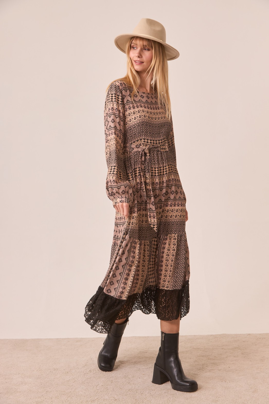 VESTIDO ESTAMPADO VOLANTE GUIPUR 3