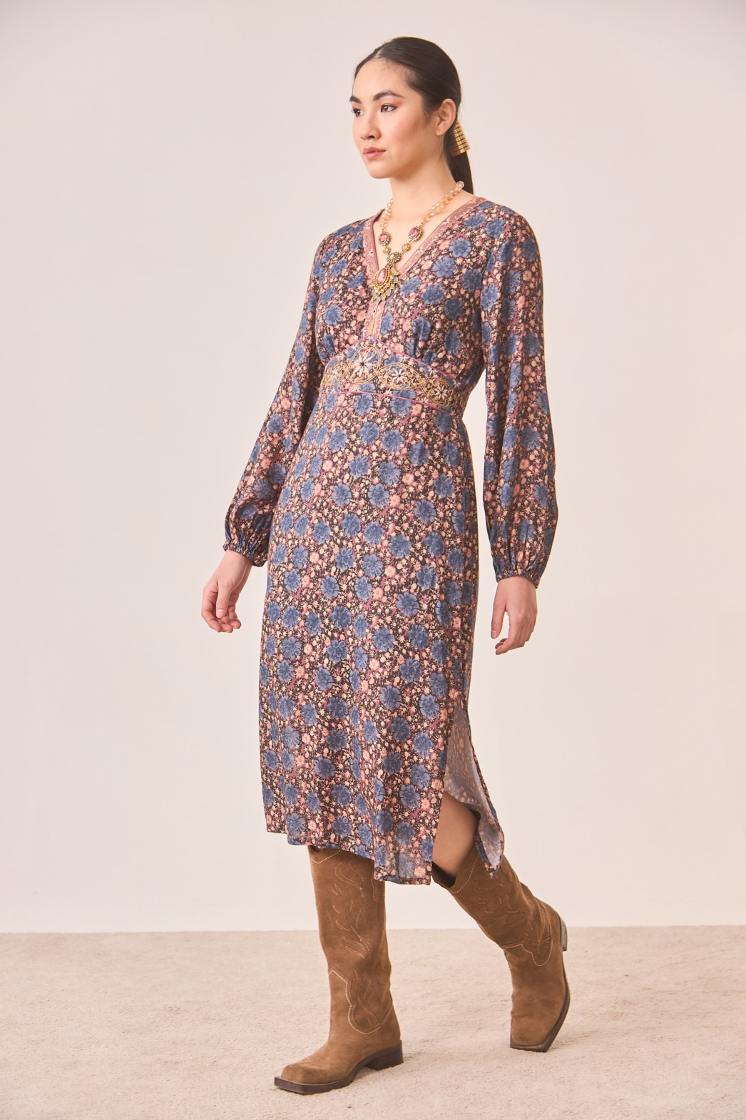 ENBROIDERY FLOWERS DRESS 1