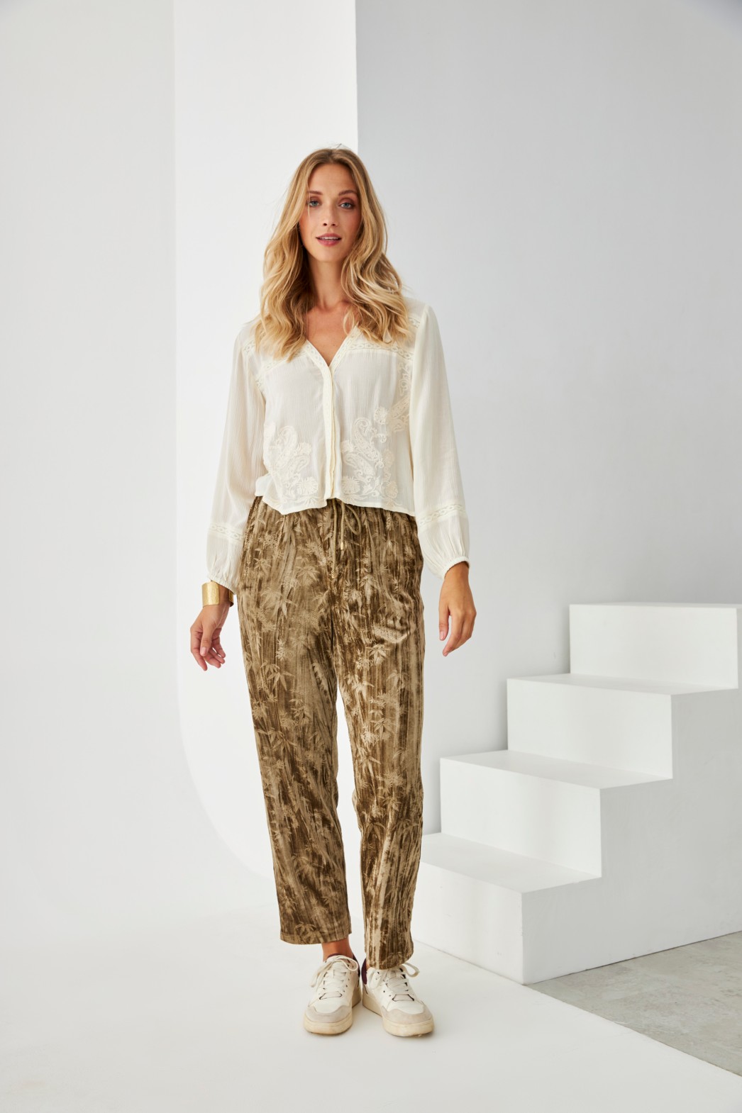 PANTALÓN JOGGING TERCIOPELO PALMERITAS KHAKI 1