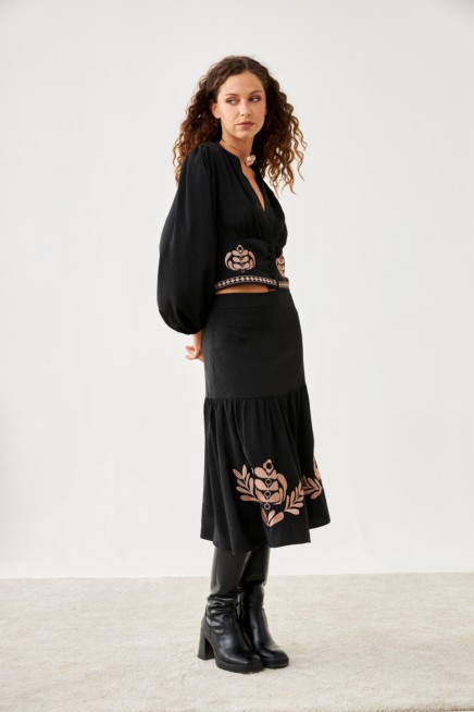 EMBROIDERED FLOWERS SKIRT