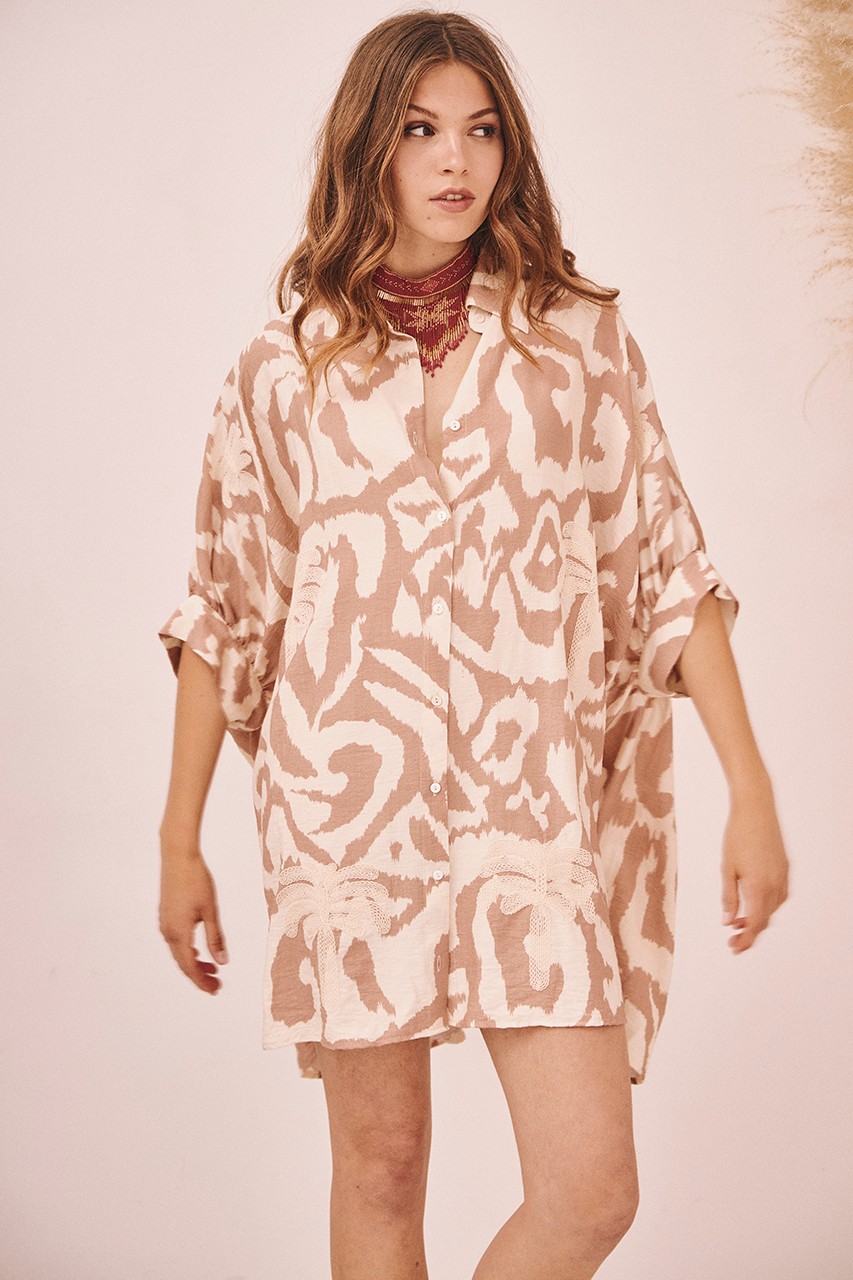 BLUSA CAMISERA TRAZOS