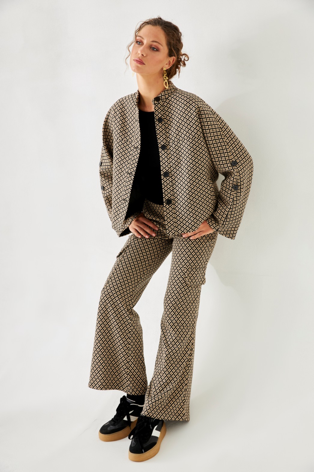 CHAQUETA JACQUARD PUNTO 1