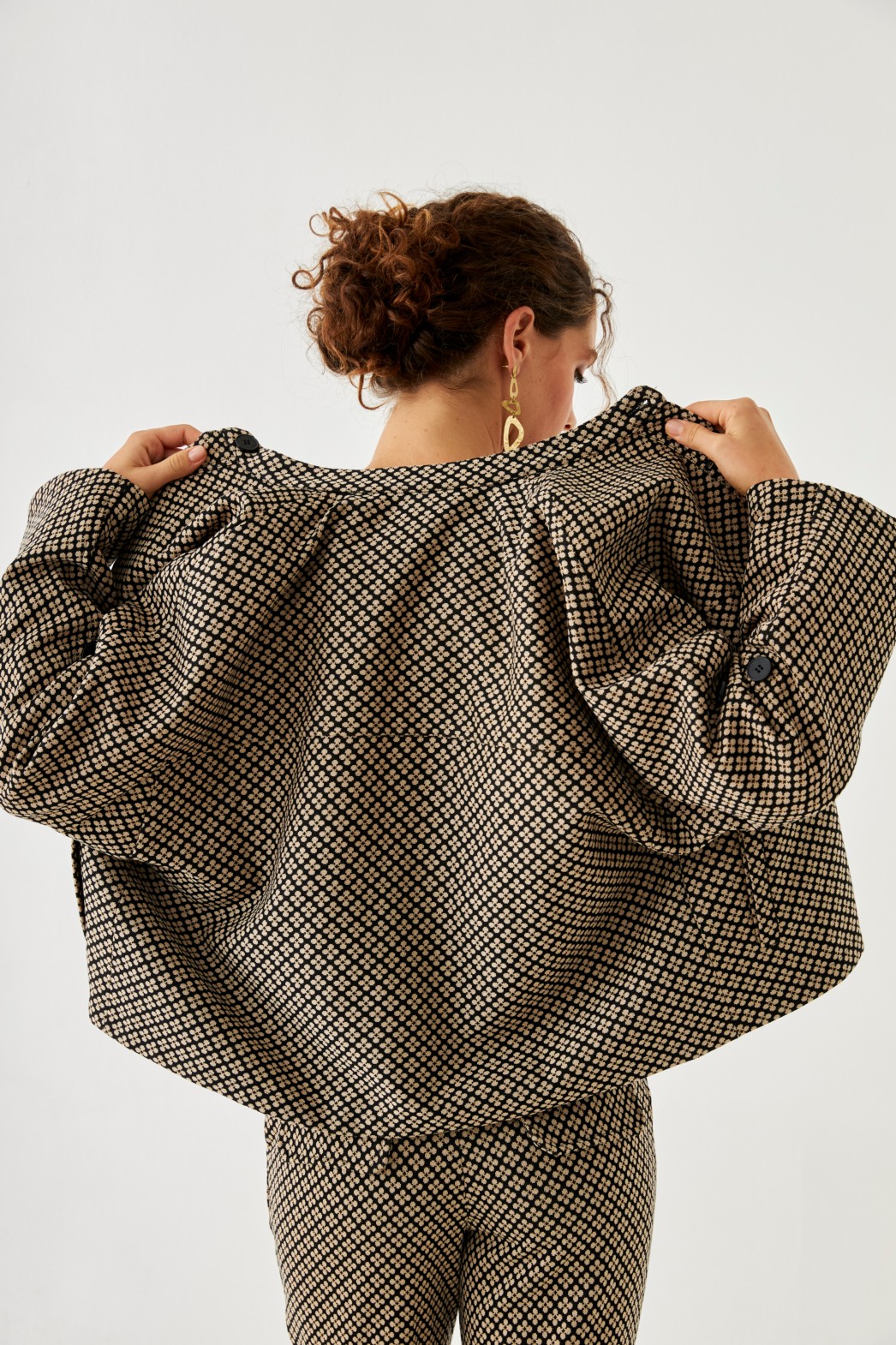 CHAQUETA JACQUARD PUNTO 3
