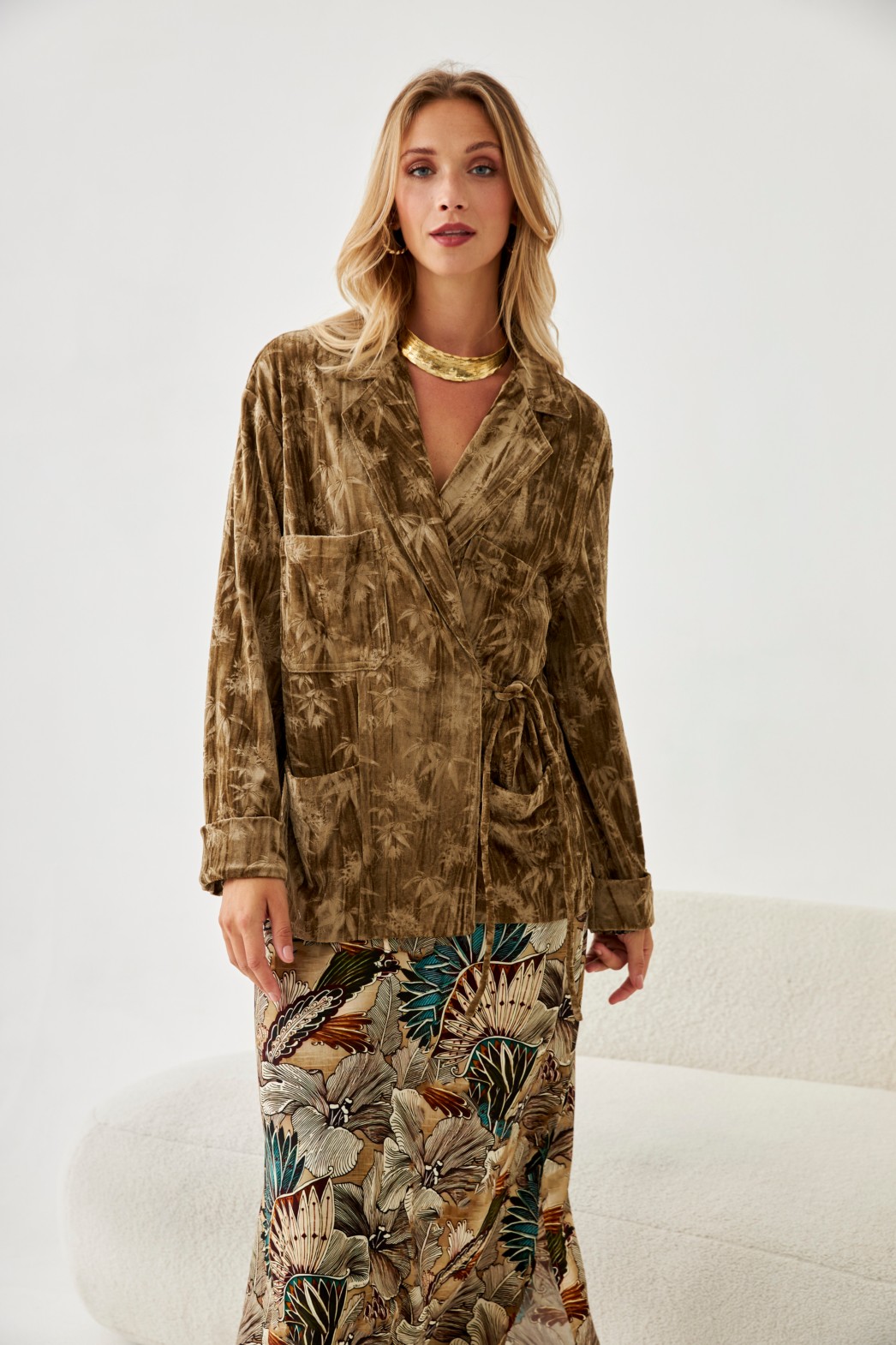CHAQUETA CRUZADA TIRAS ATAR TERCIOPELO PALMERITAS