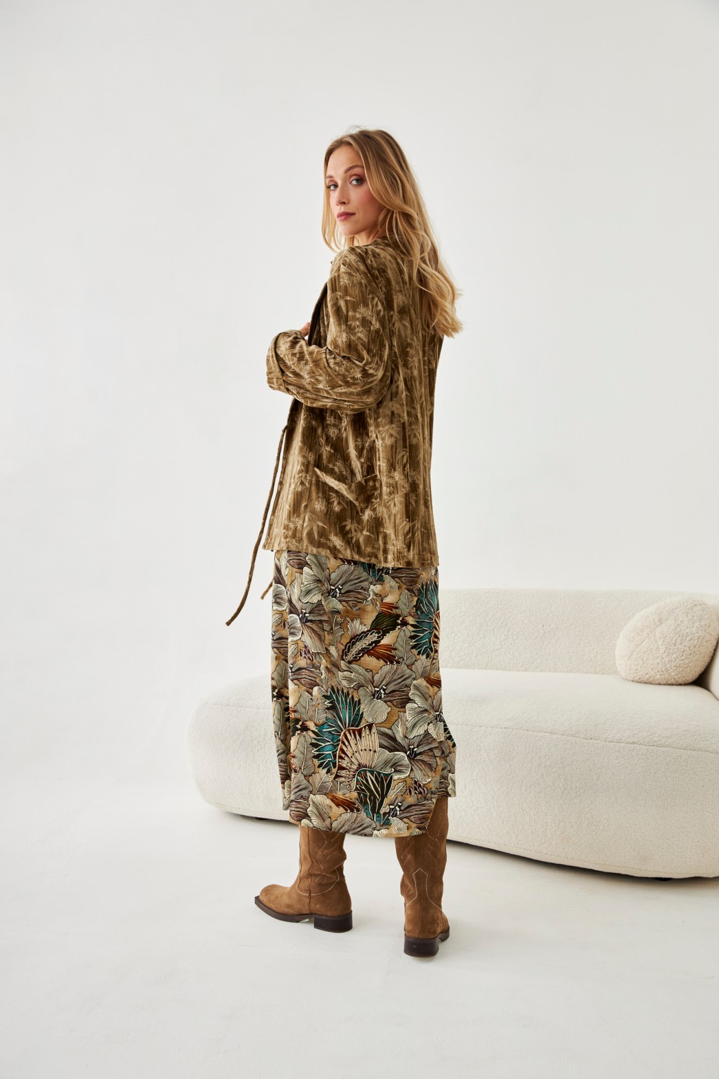 CHAQUETA CRUZADA TIRAS ATAR TERCIOPELO PALMERITAS 3