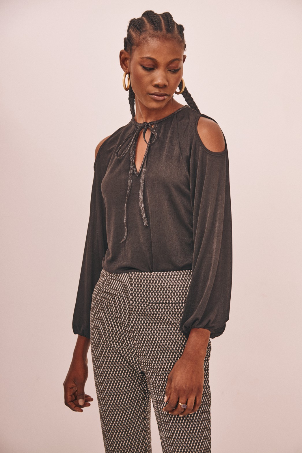 CUT OUT BLOUSE