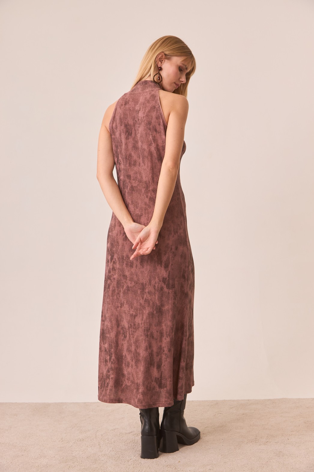 VESTIDO HALTER TIE-DYE LÚREX 3