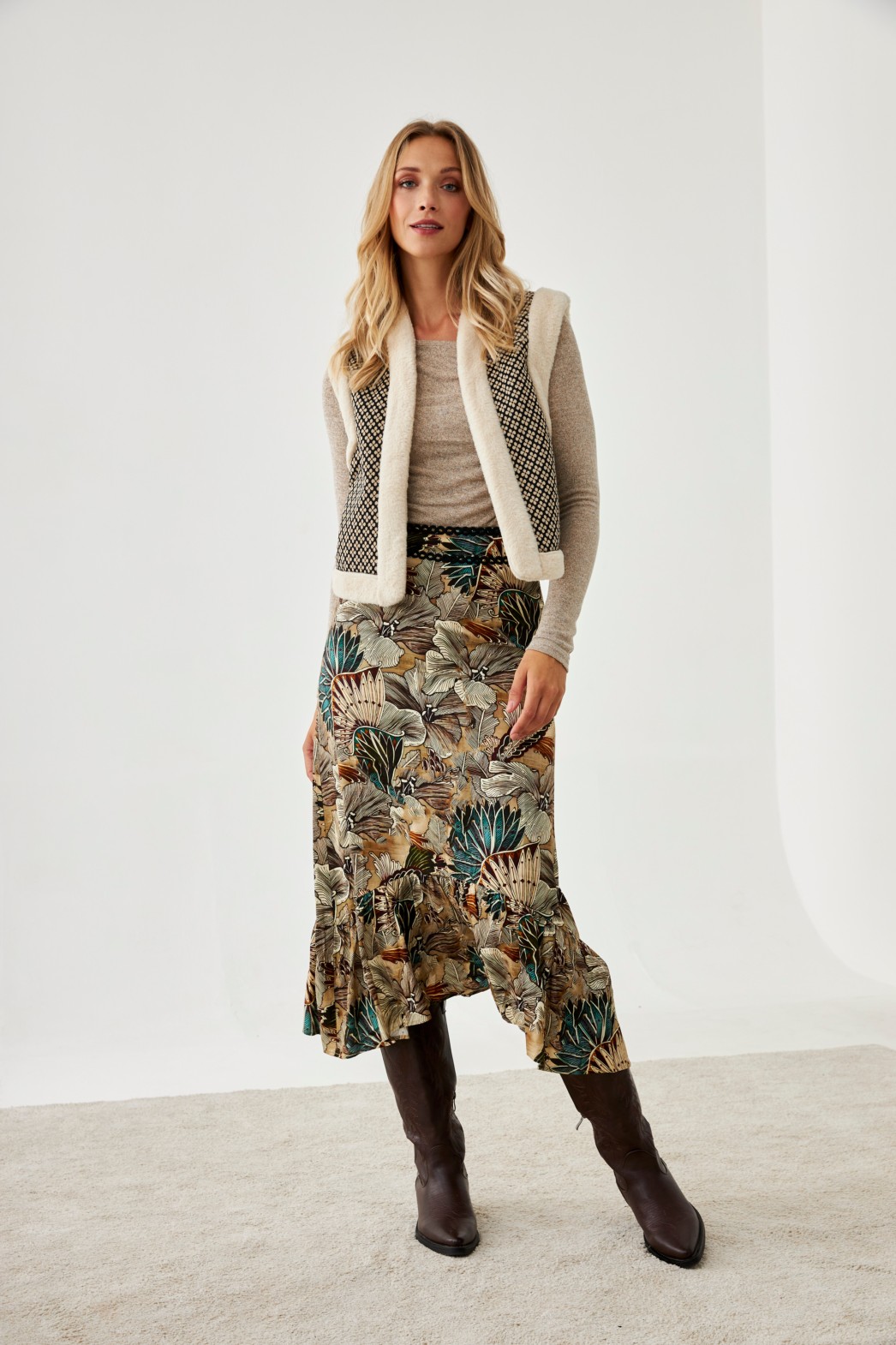 CHALECO JACQUARD PUNTO CON BORREGUITO 1