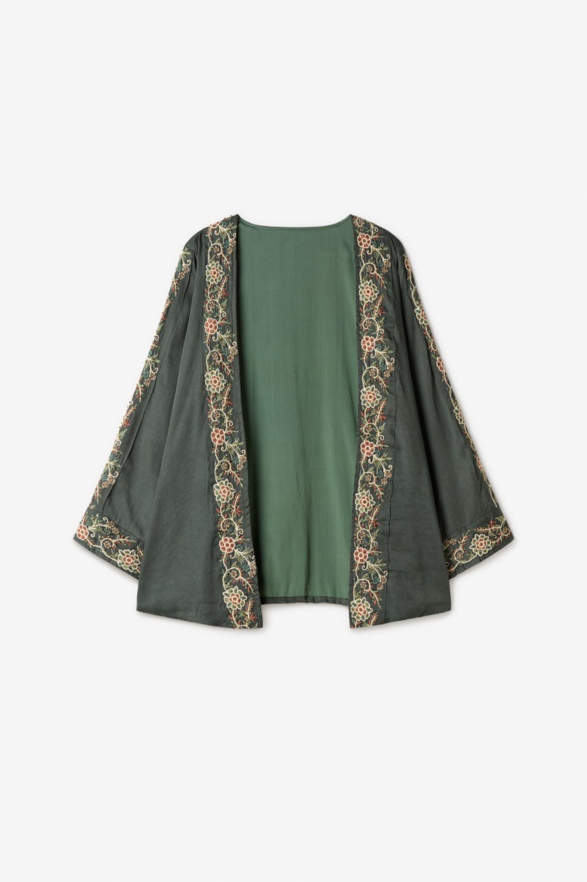 EMBROIDERED KIMONO