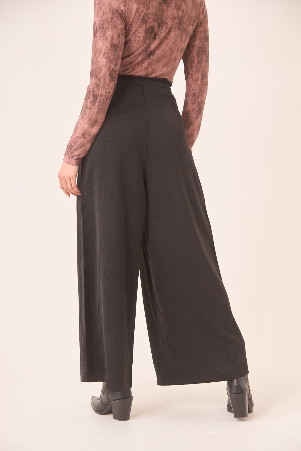 KNOTTED DART PALAZZO PANTS 1