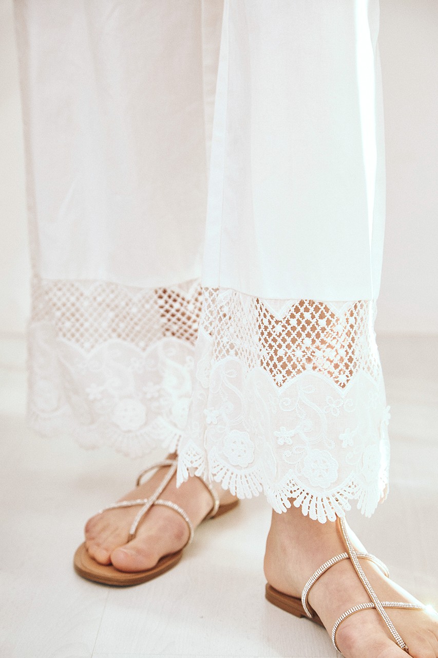 PANTALÓN BAJOS BLONDA