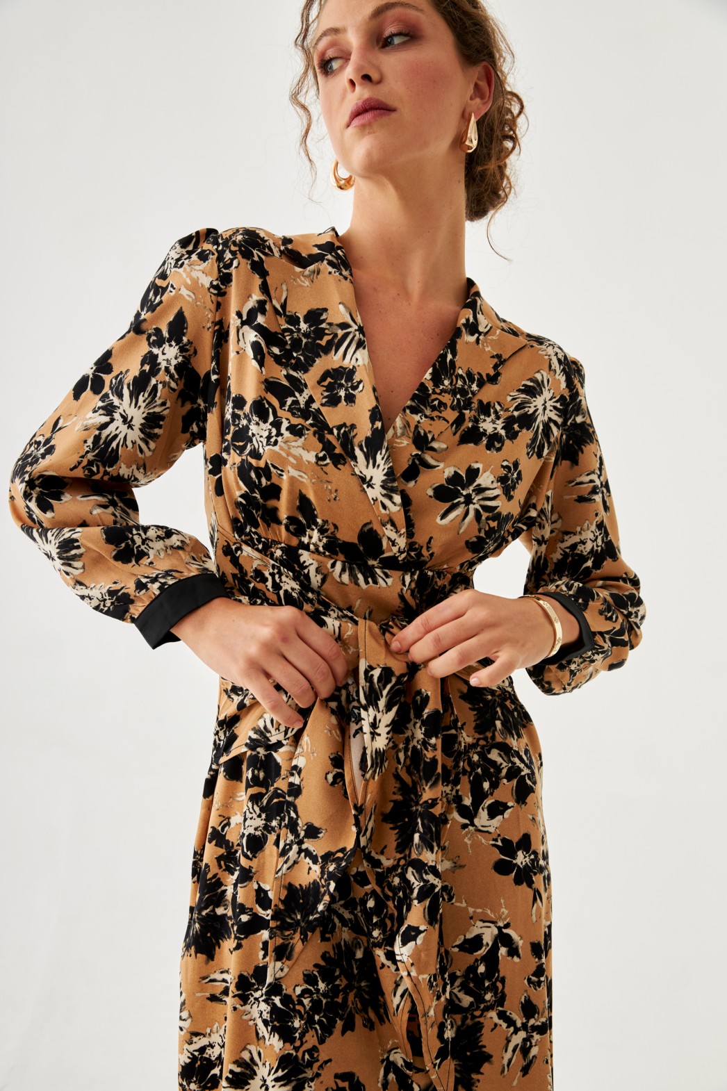 VESTIDO CRUZADO FLORAL 1