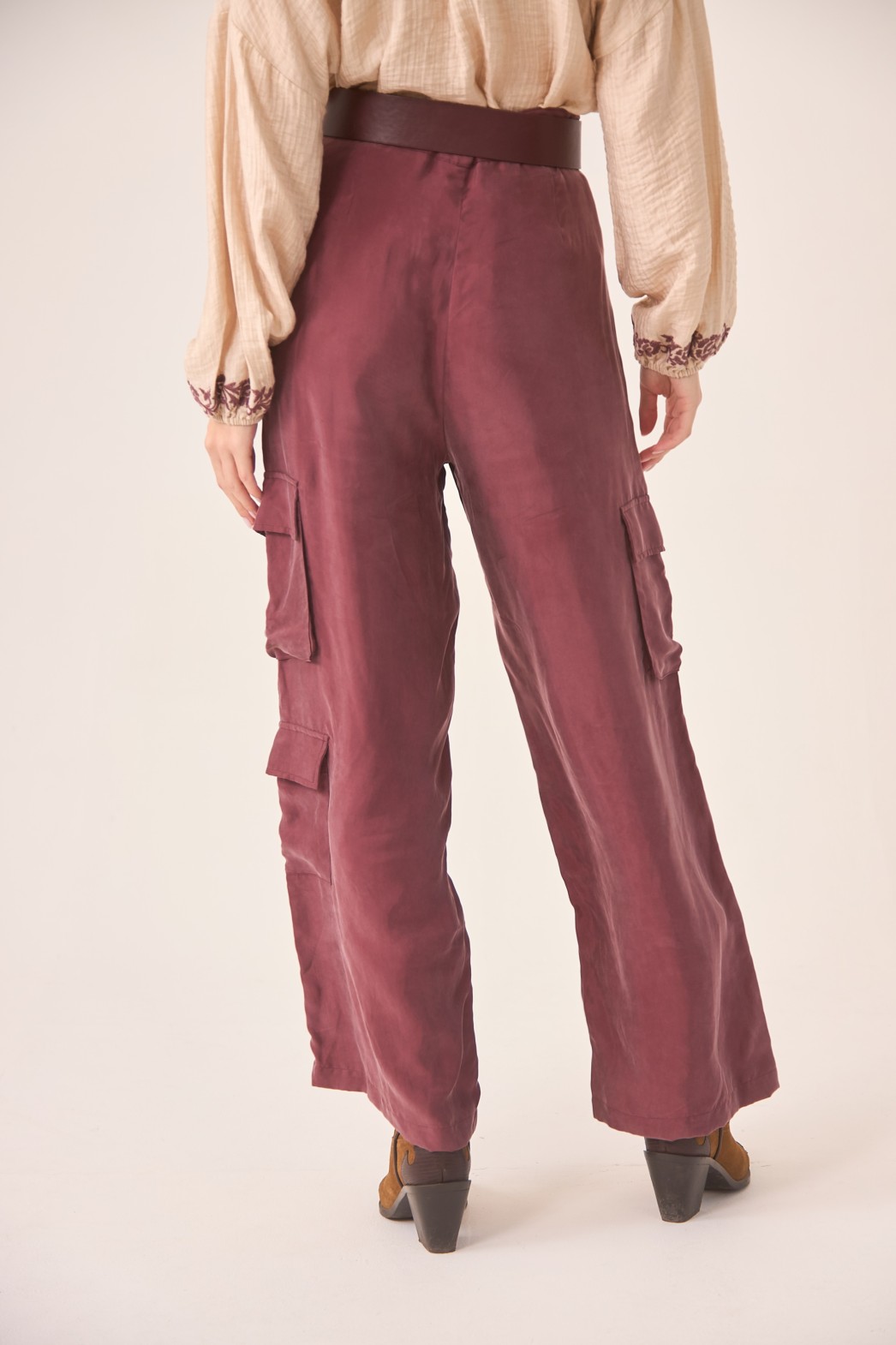 PANTALON CUPRO MULTIBOLSILLOS 2