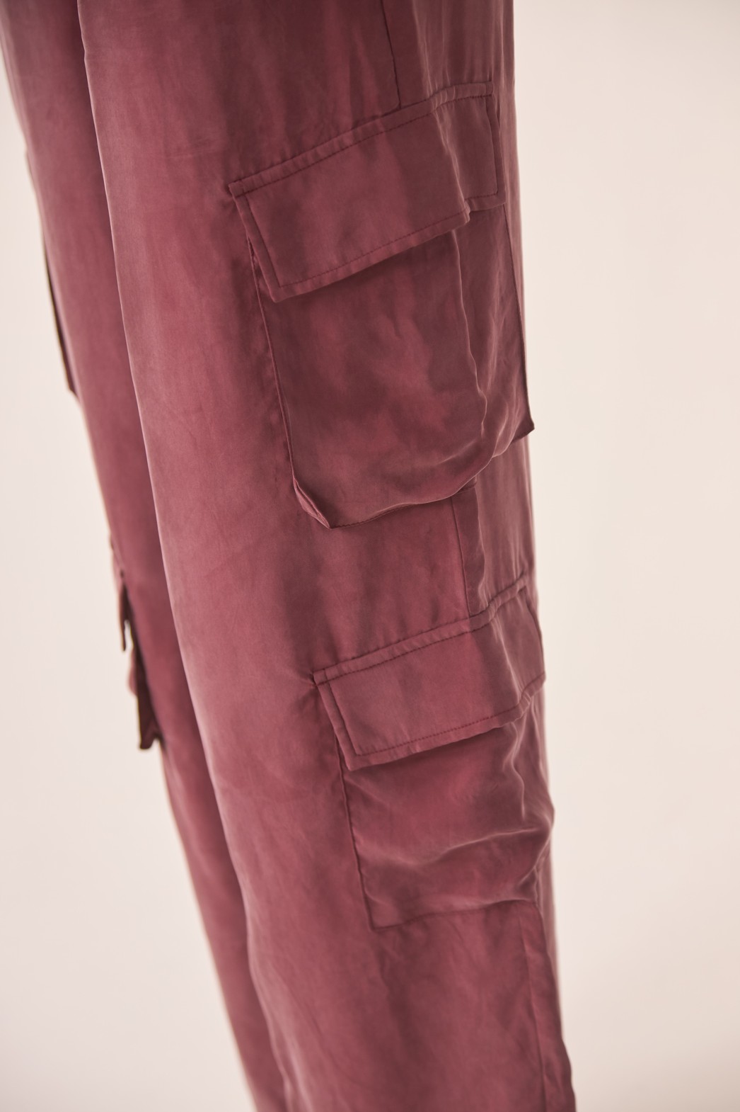 PANTALON CUPRO MULTIBOLSILLOS 3