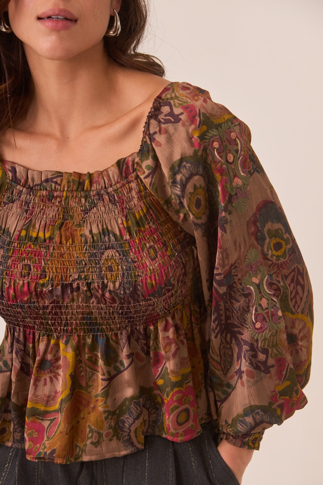 BLUSA FLORES MULTICOLOR VOLANTE 3