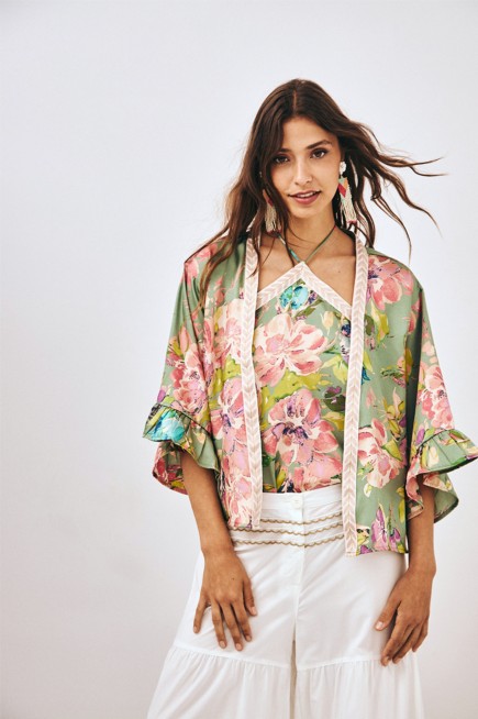 KIMONO ESTAMPADO DETALLE BORDADO