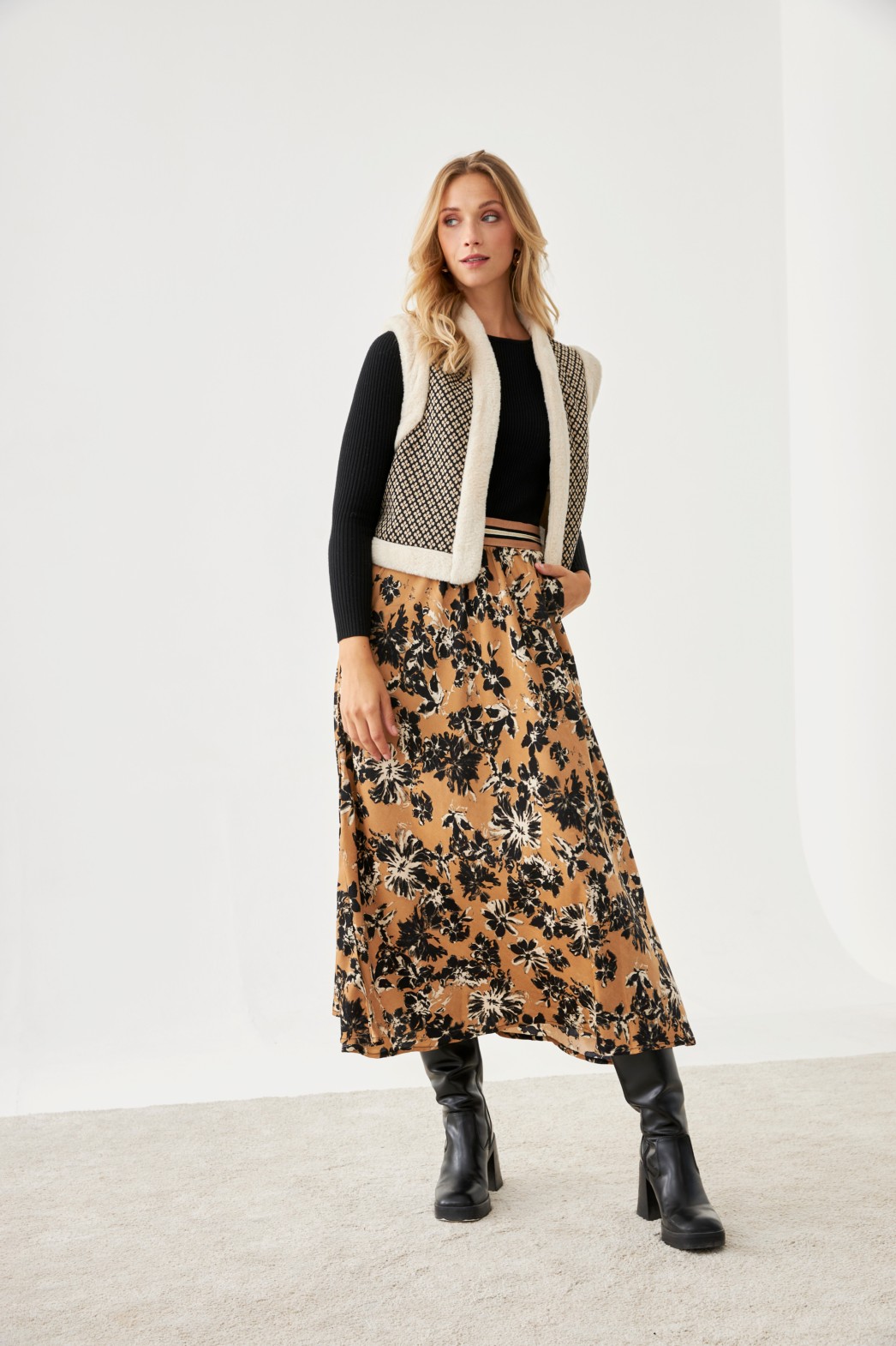 FALDA MIDI FLORAL 1