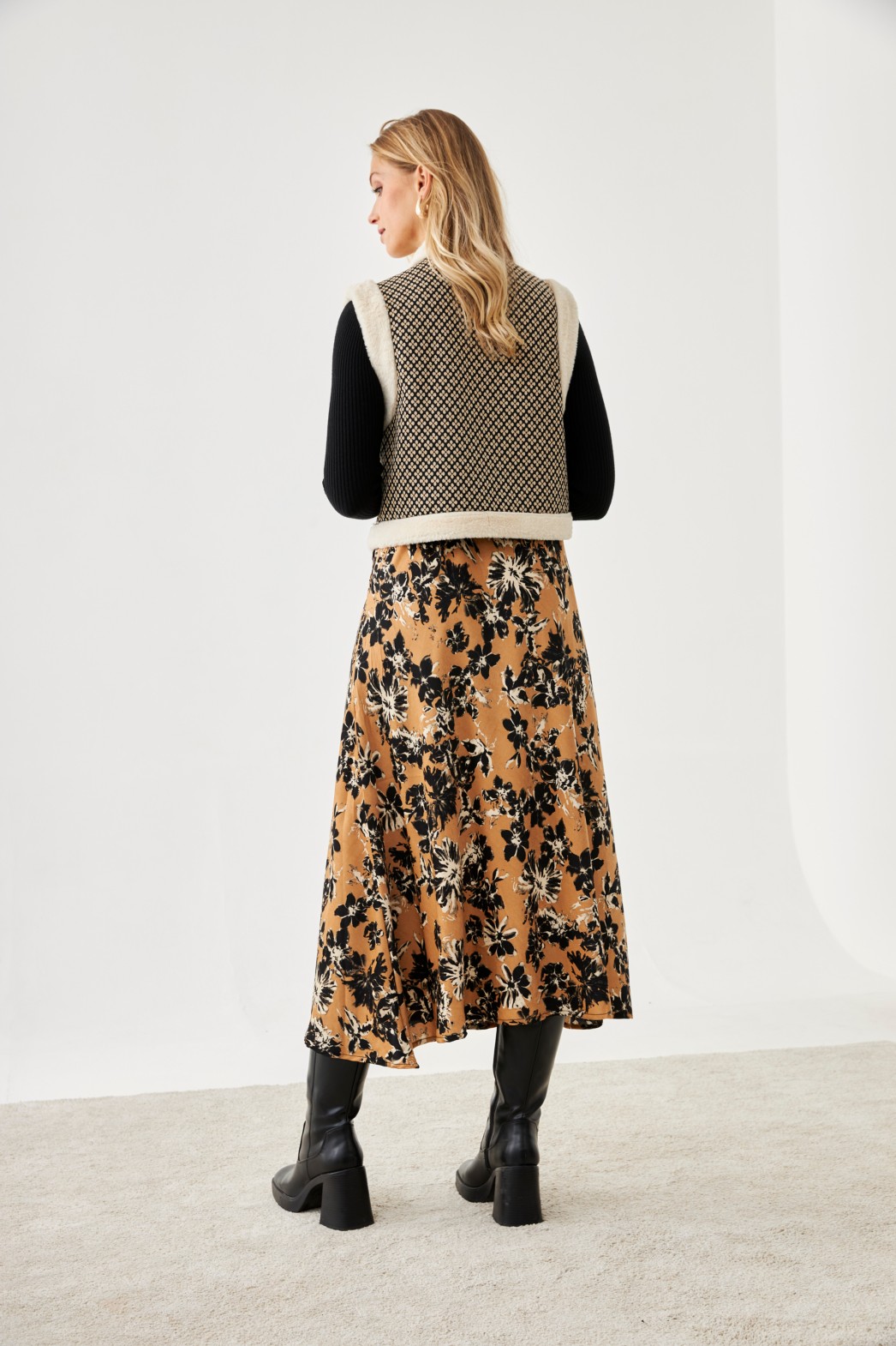 FALDA MIDI FLORAL 3