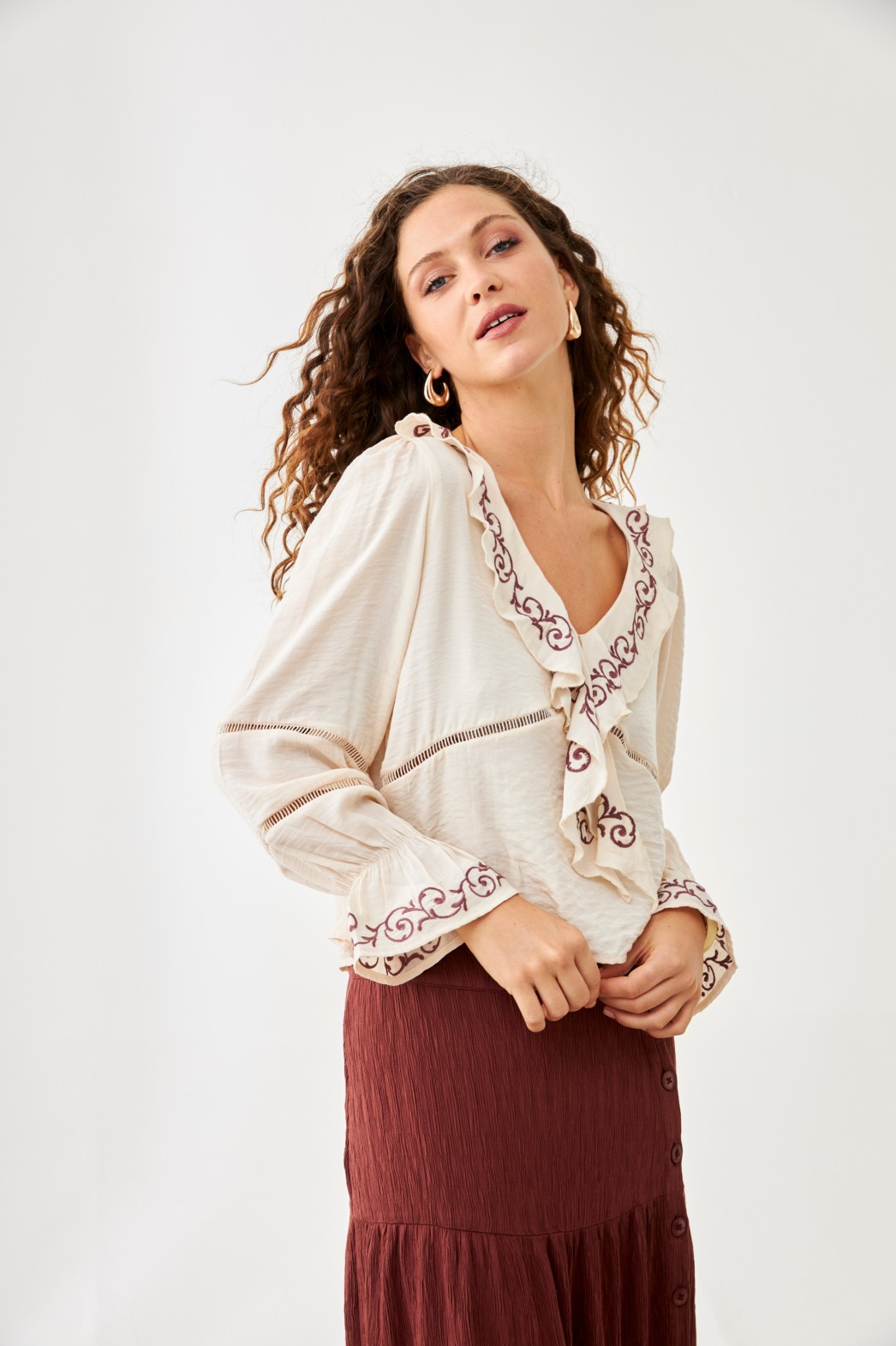 VISCOSE BLOUSE WITH EMBROIDERED FLOUNCE ON NECKLINE 3