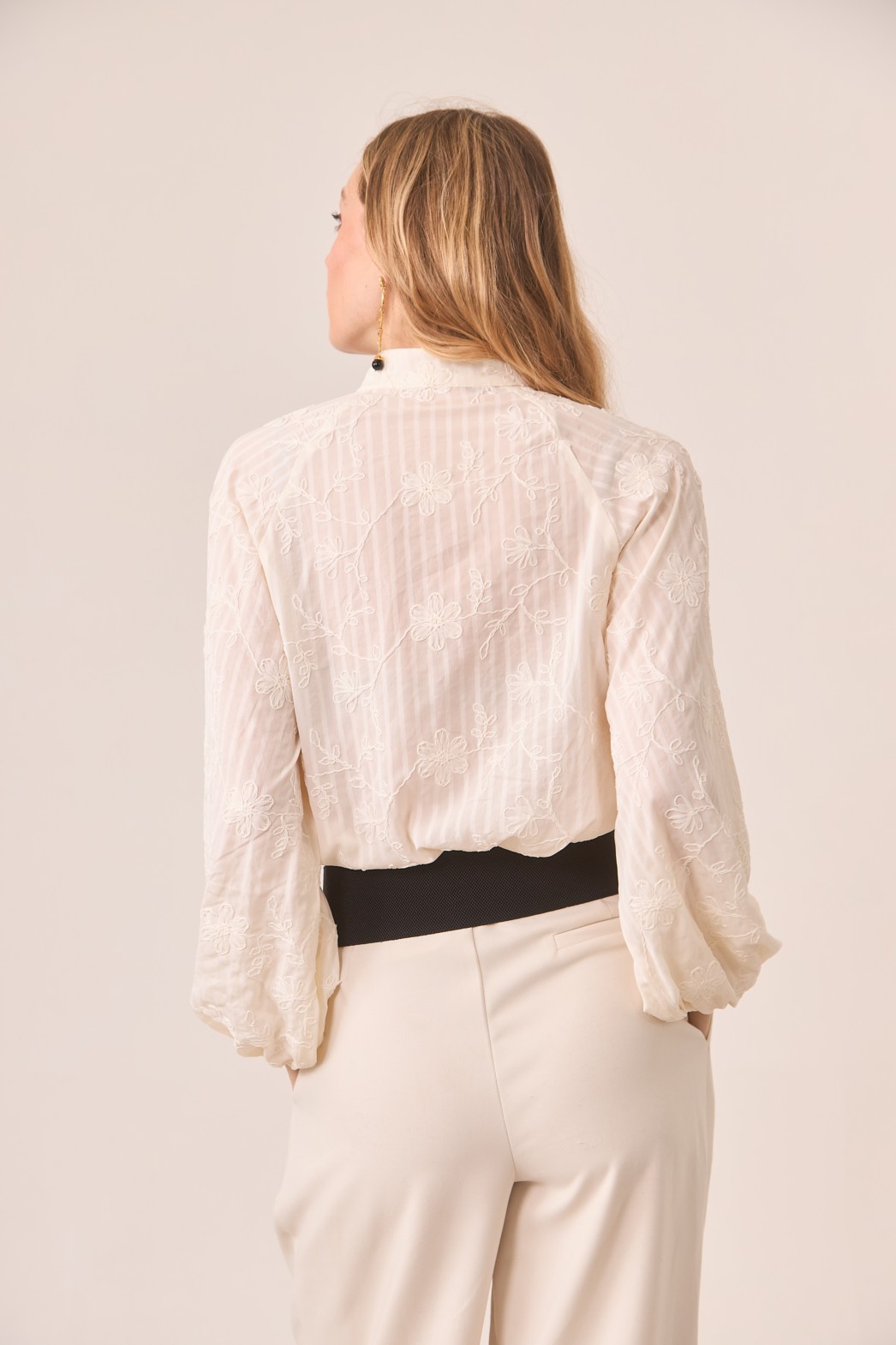 EMBROIDERED FILIGREE BOWS BLOUSE 4