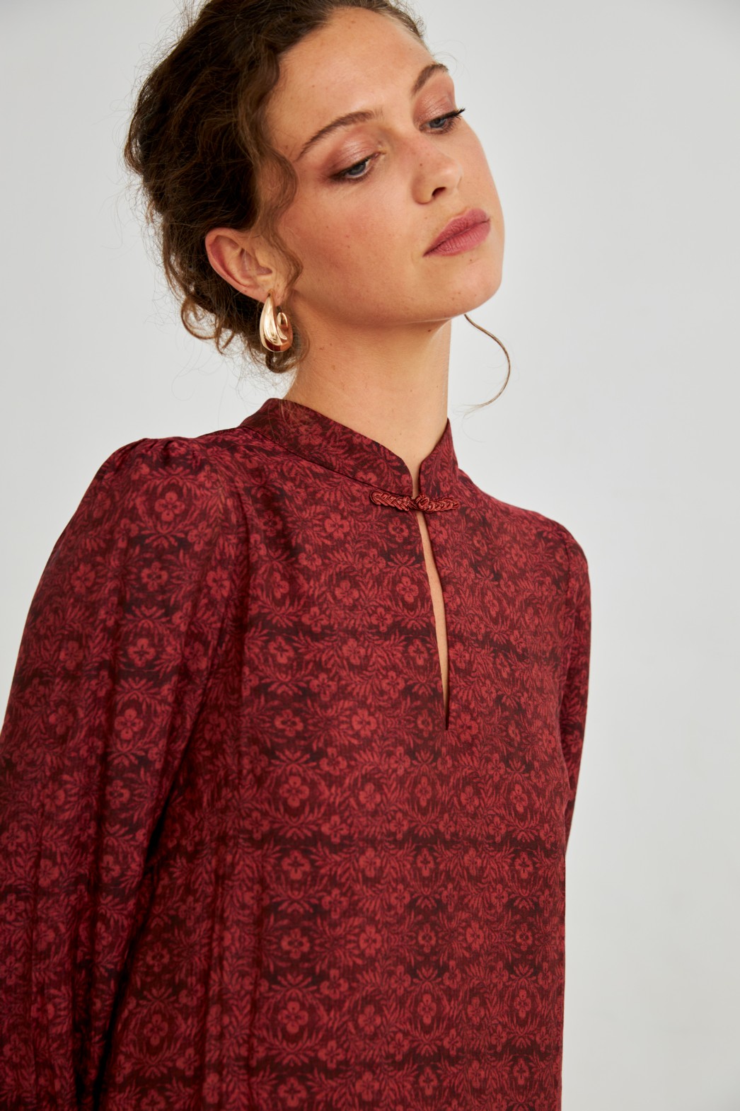 MAO NECKLINE FLORAL DRESS 3