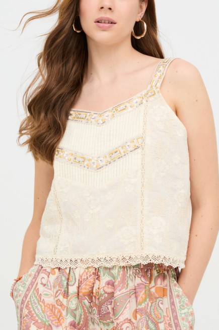 EMBROIDERED ROMANTIC TOP
