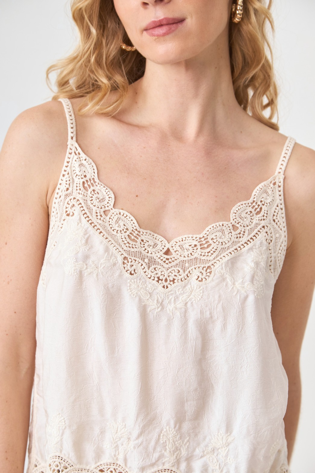 TOP LENCERO BLONDA IVORY 4