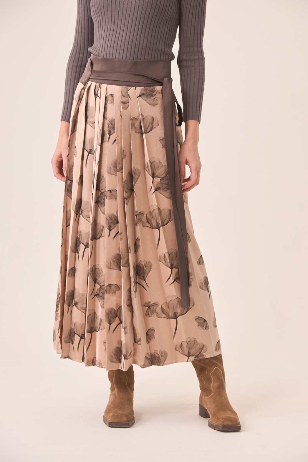 RIBBON WAIST PLEATED SKIRT 1