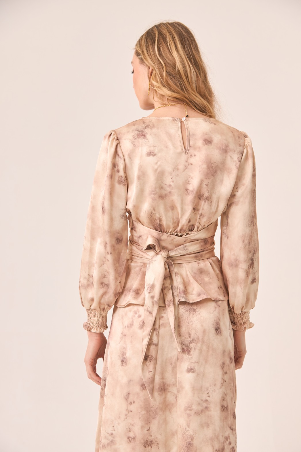 WAIST BOW BLOUSE 3