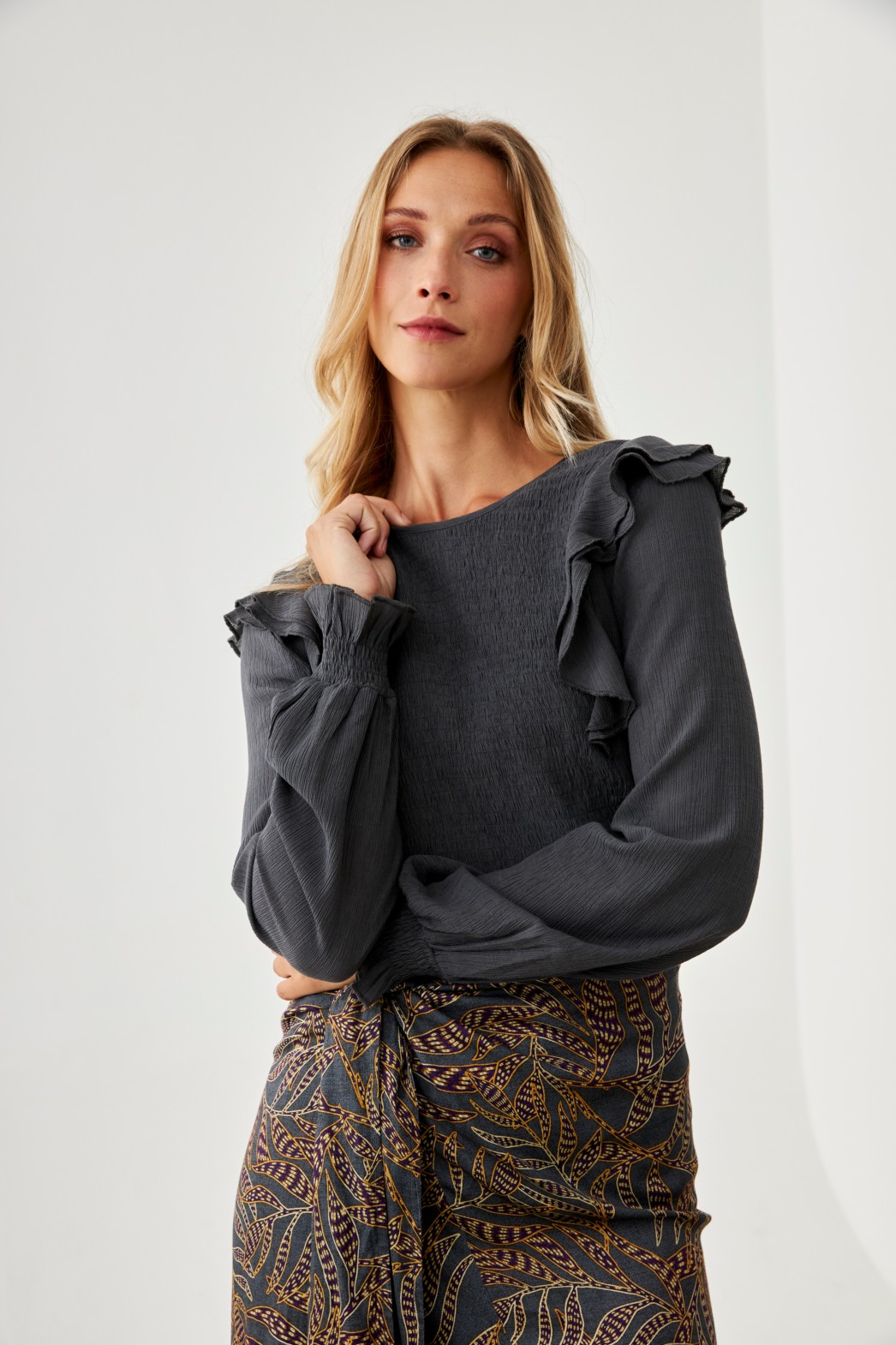 BLUSA SMOKED VOLANTES