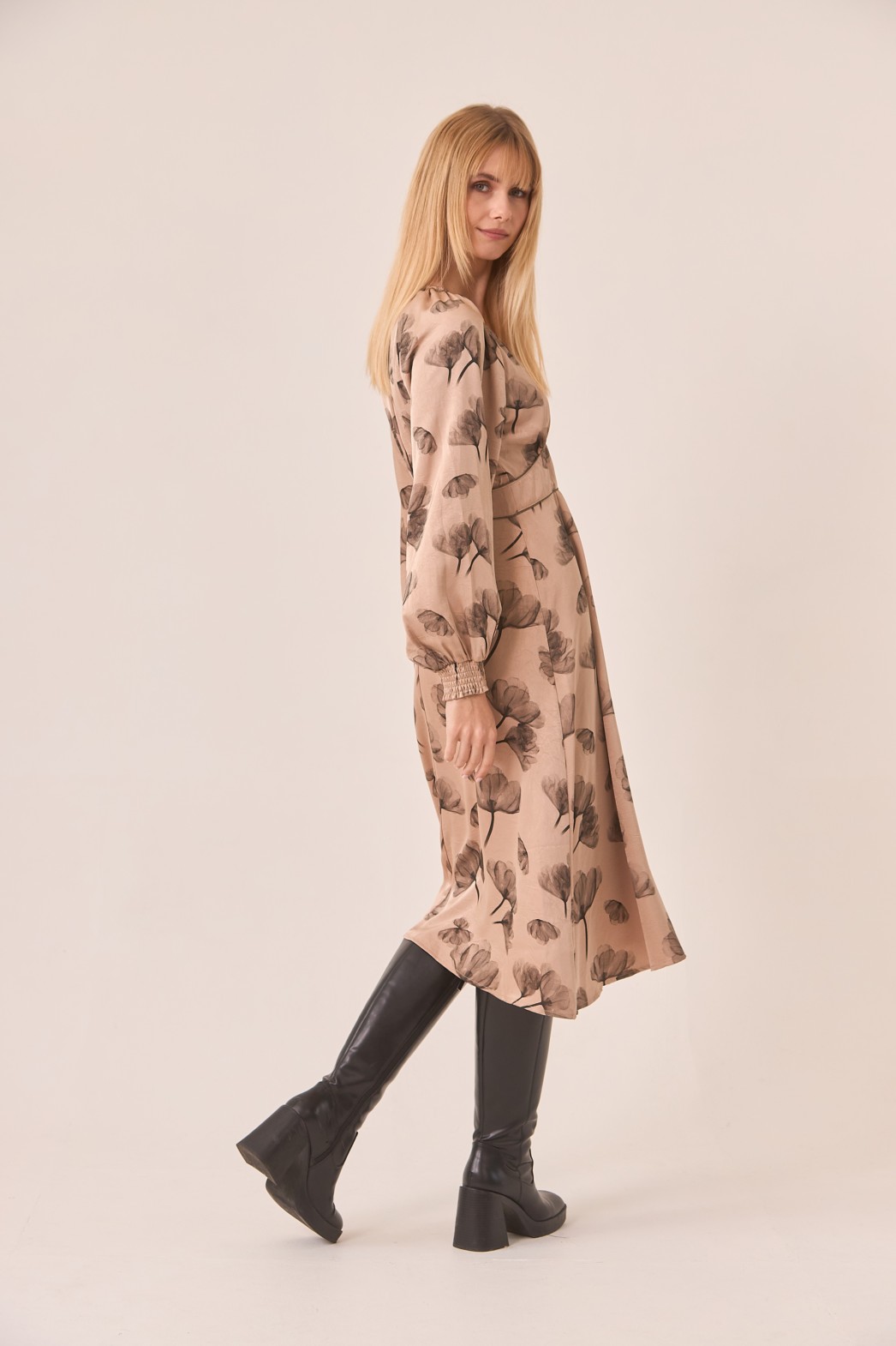BUTTONS FLORAL DRESS 3