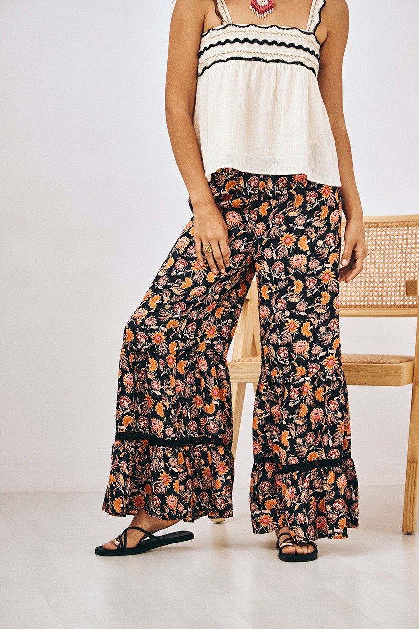 FLORAL PRINTED PANTS