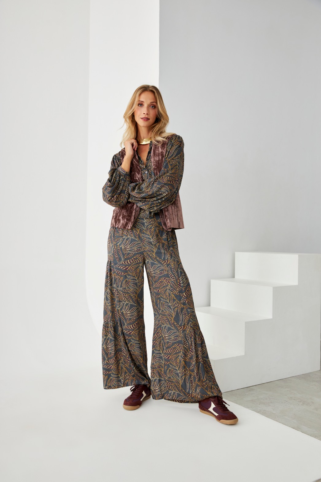 PANTALÓN ANCHO PLANTAS